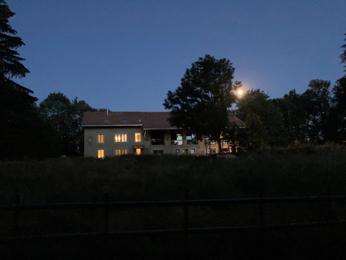 La Ferme Des Aretes Bed and Breakfast La Chaux De Fonds Eksteriør billede