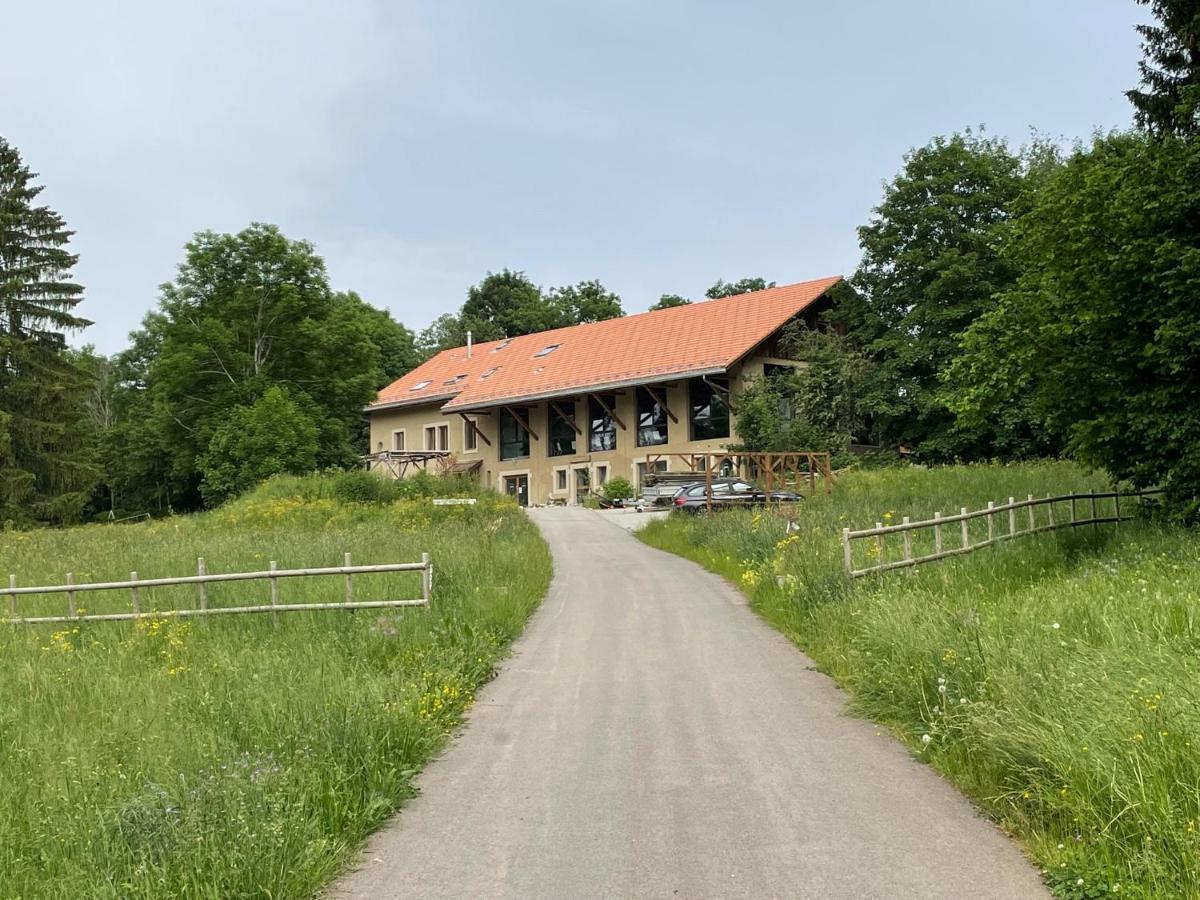 La Ferme Des Aretes Bed and Breakfast La Chaux De Fonds Eksteriør billede