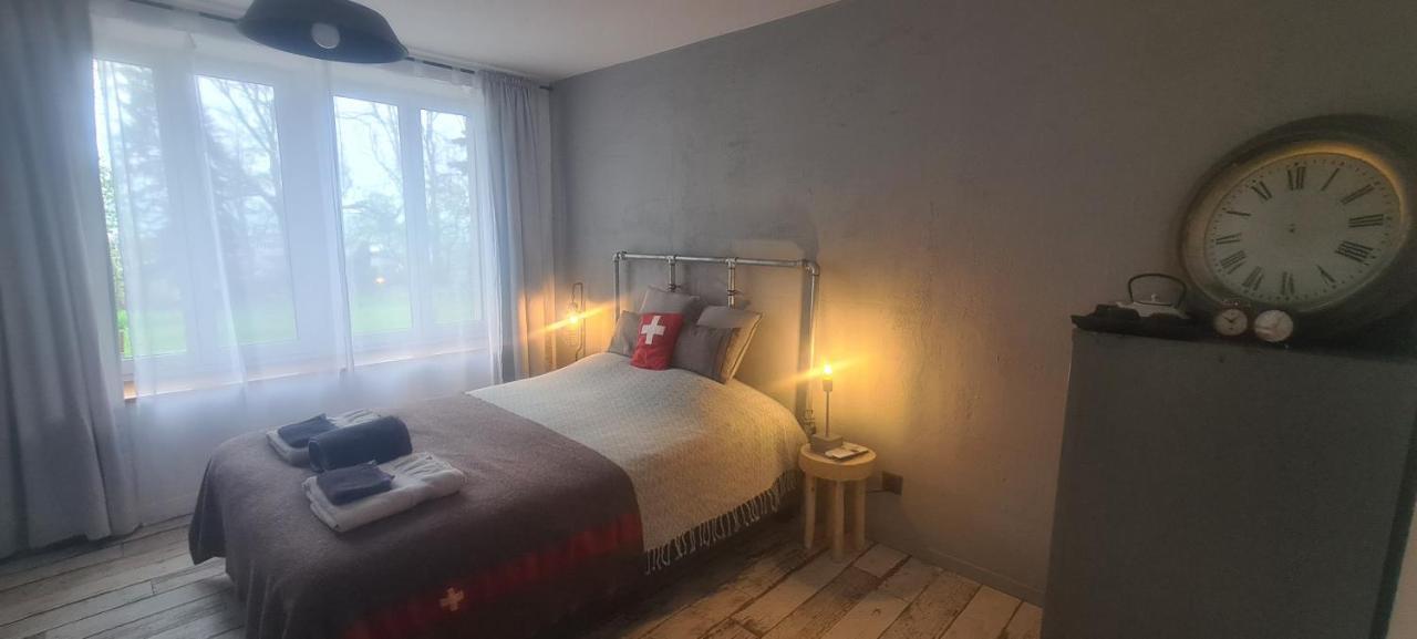 La Ferme Des Aretes Bed and Breakfast La Chaux De Fonds Eksteriør billede